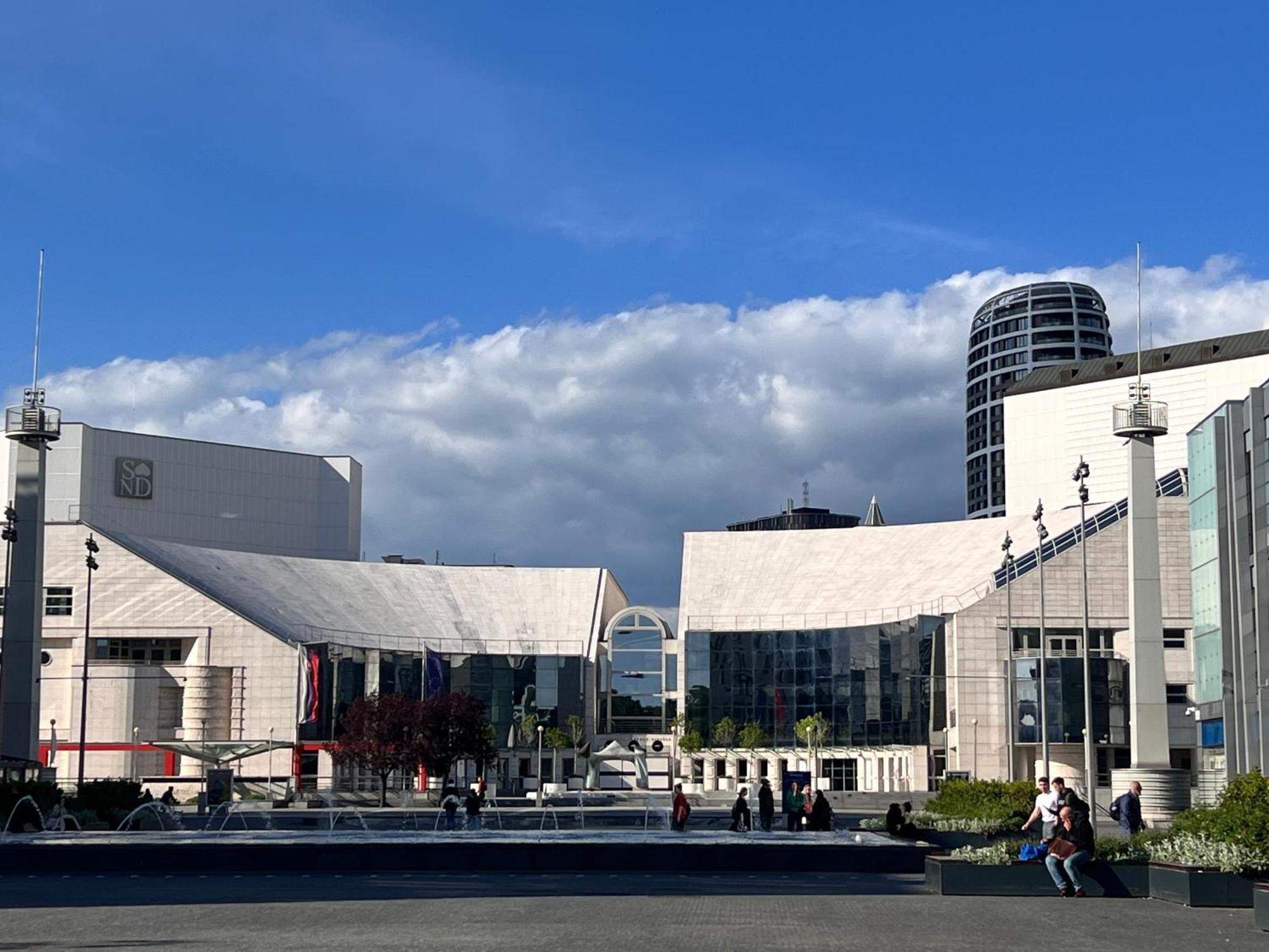 River Front Mezonet Eurovea Bratislava Luaran gambar
